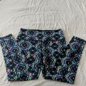 Bright Victoria Secret Workout Leggings, Short Cut